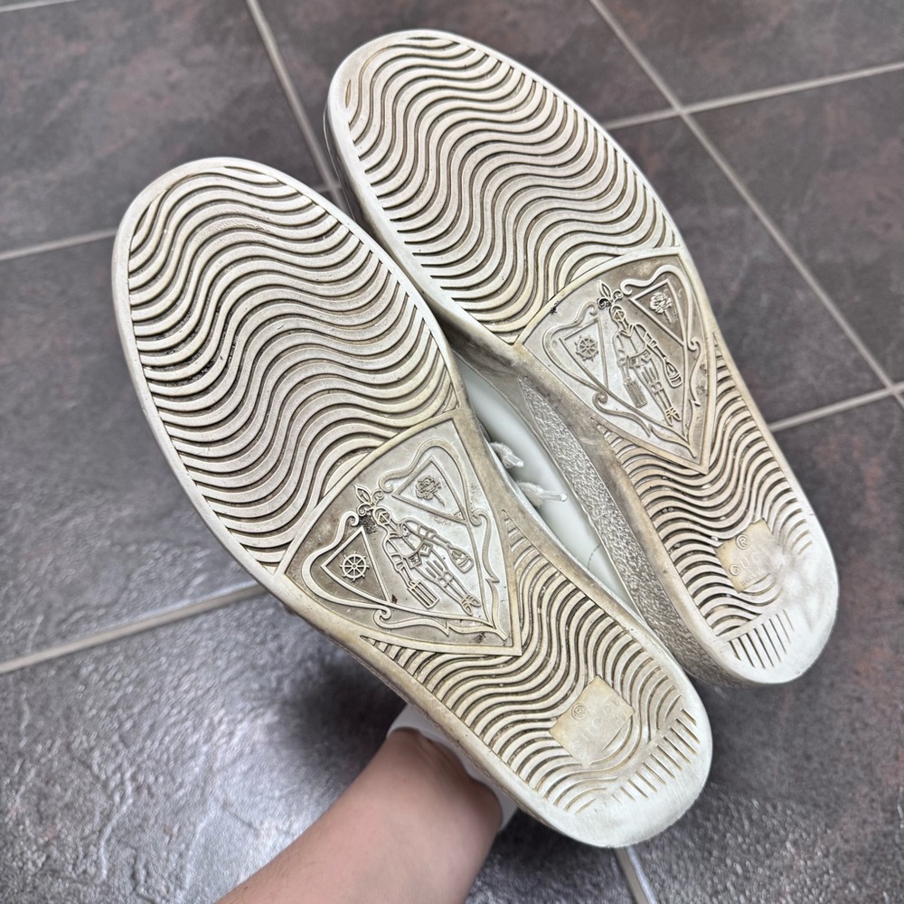 Gucci White Leather Sneakers with Pink Heel Tab - Picture 4 of 16